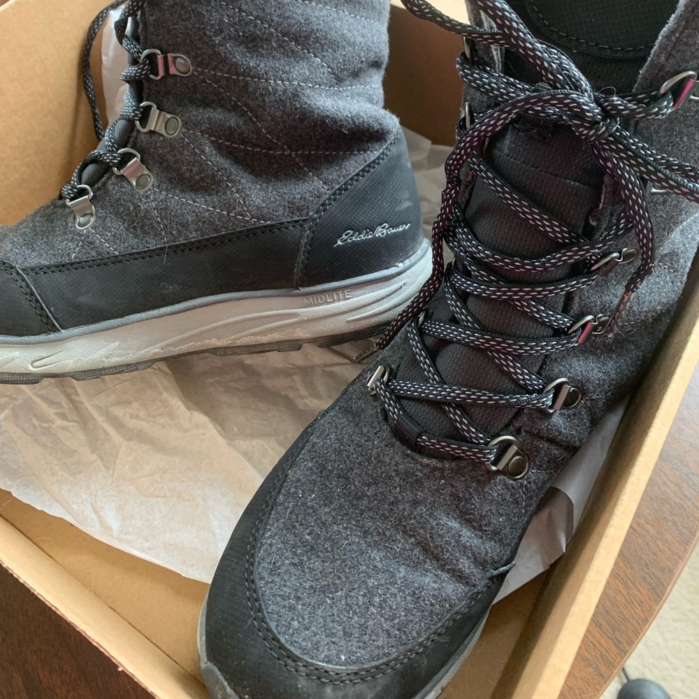 Eddie Bauer Size8.5 Boots 🥾